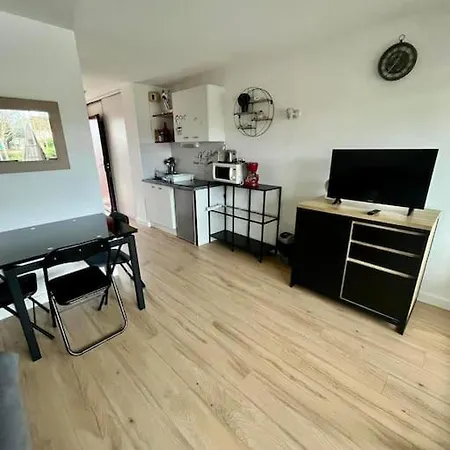 Apartment Le Sopraland 203, Joli T2 Avec Piscine Et Parking